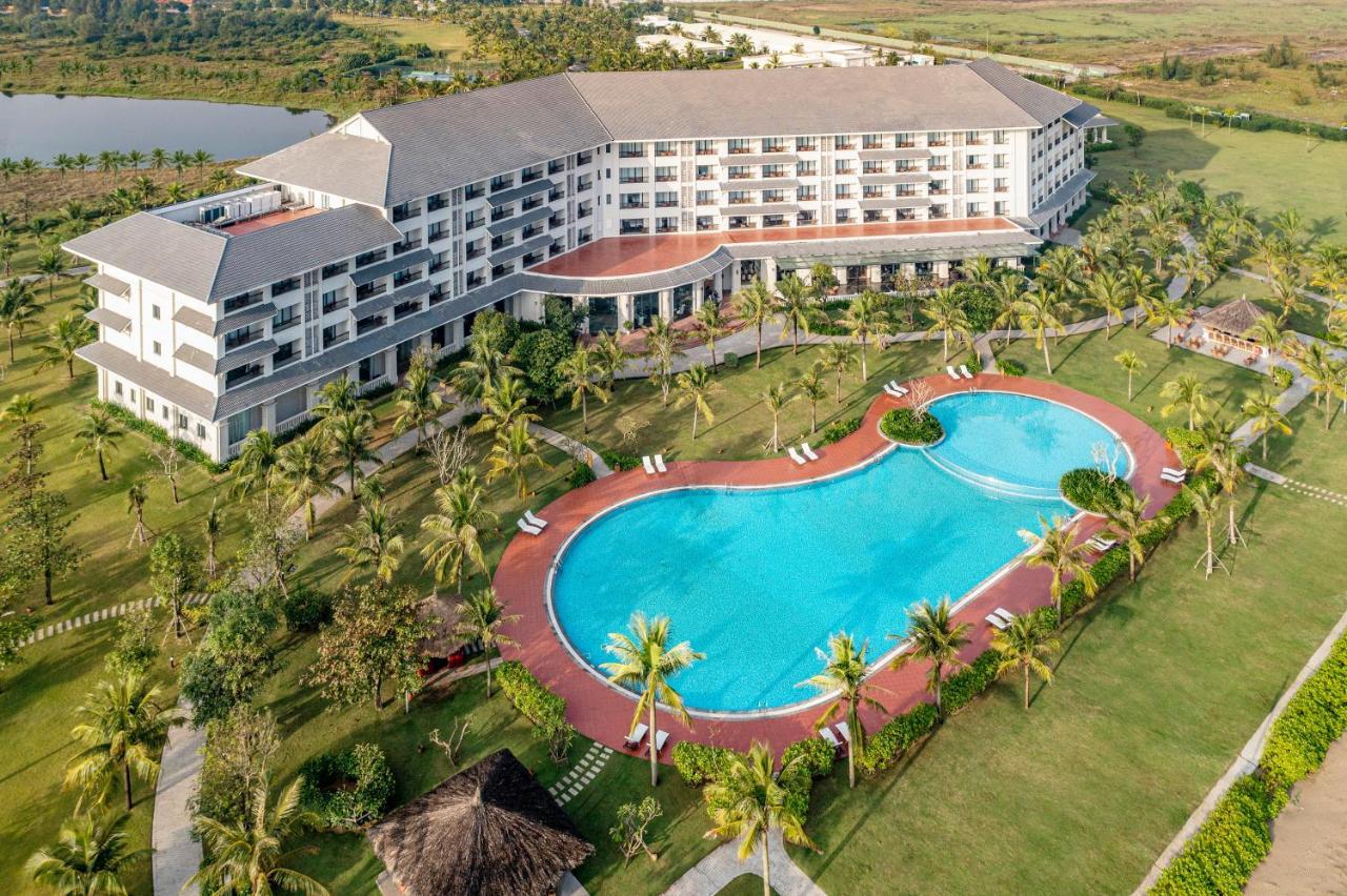 Melia Vinpearl Cua Hoi Beach Resort Cửa Lò Eksteriør billede