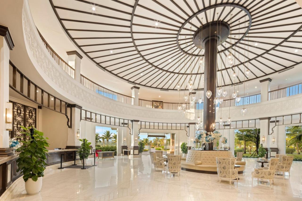 Melia Vinpearl Cua Hoi Beach Resort Cửa Lò Eksteriør billede