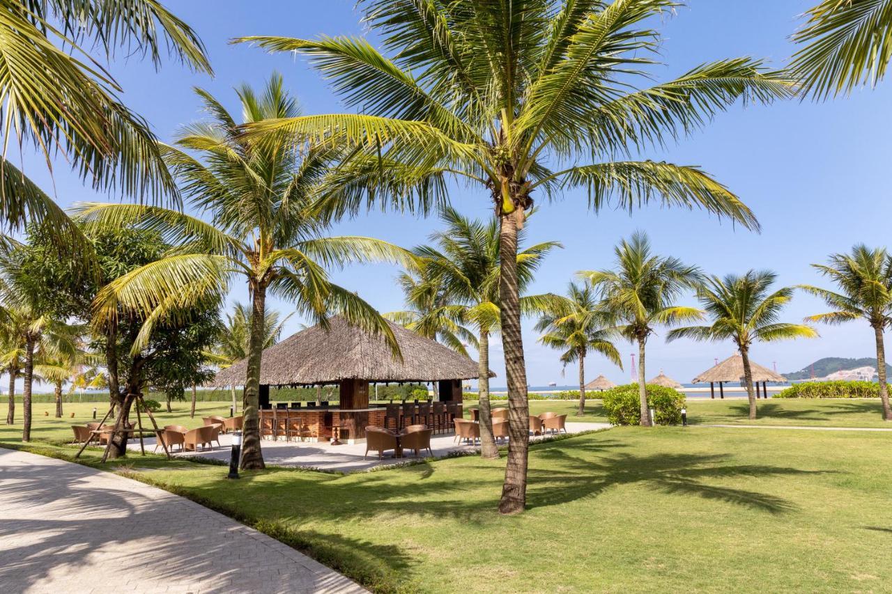 Melia Vinpearl Cua Hoi Beach Resort Cửa Lò Eksteriør billede