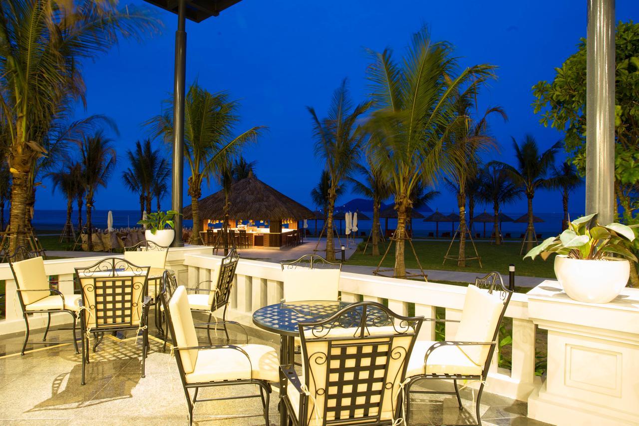 Melia Vinpearl Cua Hoi Beach Resort Cửa Lò Eksteriør billede